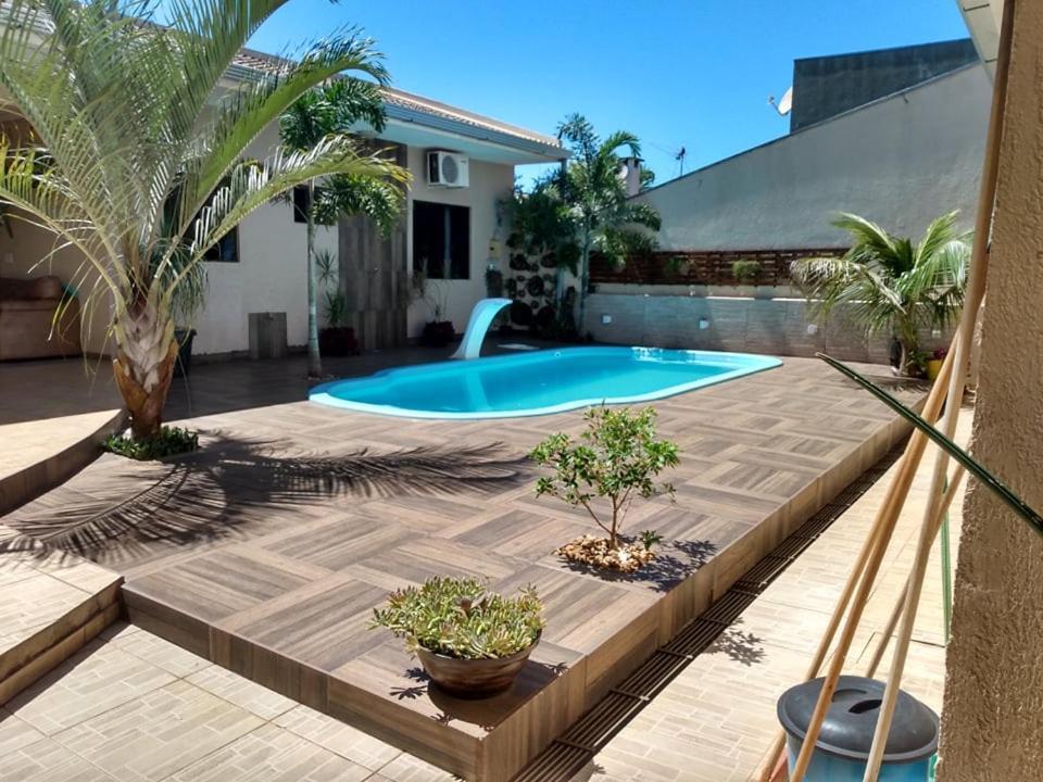 Edicula Com Um Quarto Banheiro E Piscina E Lazer Foz do Iguaçu Buitenkant foto