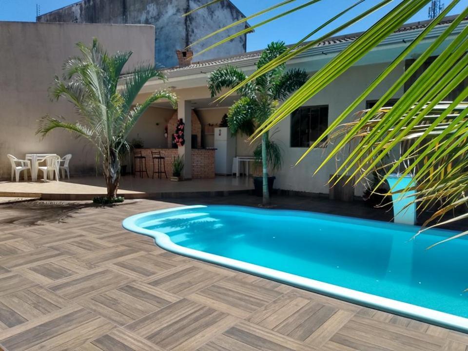 Edicula Com Um Quarto Banheiro E Piscina E Lazer Foz do Iguaçu Buitenkant foto