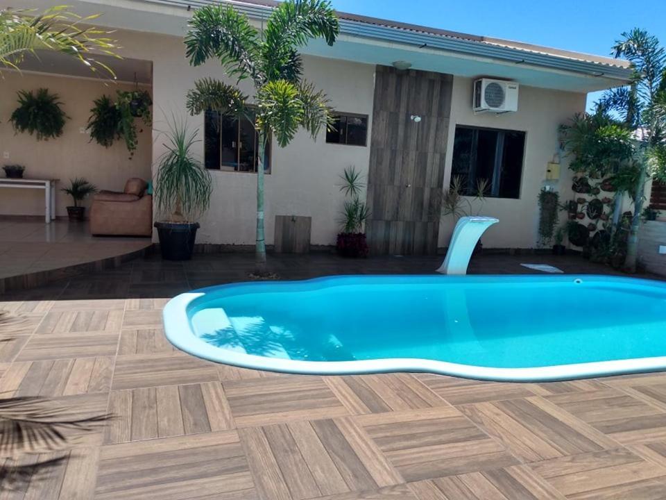 Edicula Com Um Quarto Banheiro E Piscina E Lazer Foz do Iguaçu Buitenkant foto